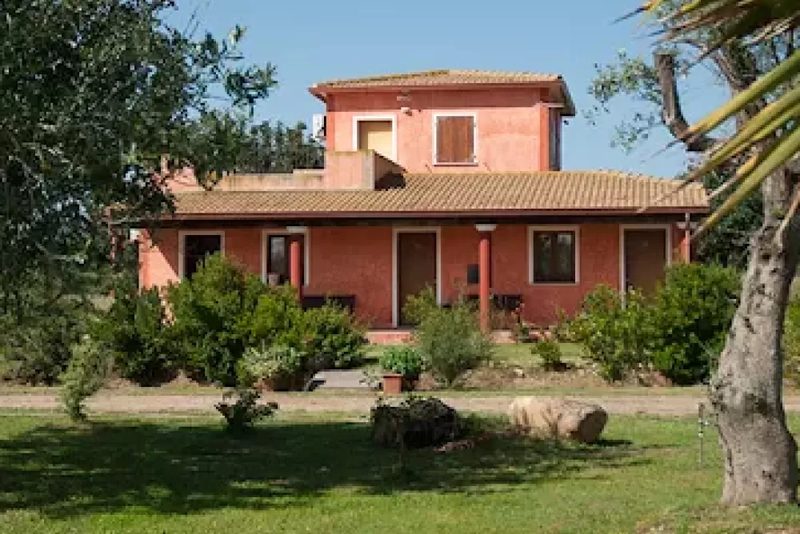 Agriturismo Santa Lucia, a Uta