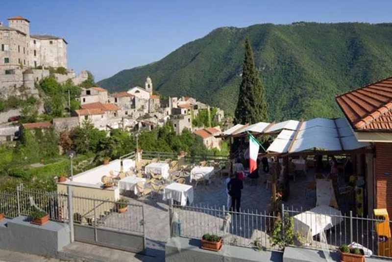 Albergo Ristorante Cecchin in Balestrino