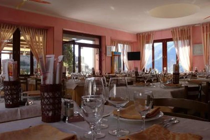 Albergo Ristorante Cecchin, a Balestrino