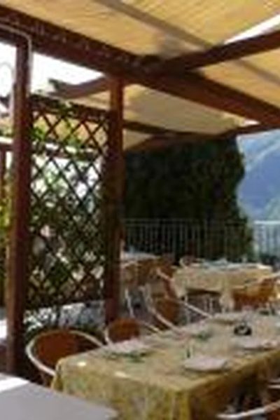 Albergo Ristorante Cecchin, a Balestrino