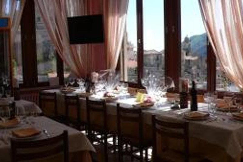 Albergo Ristorante Cecchin, a Balestrino