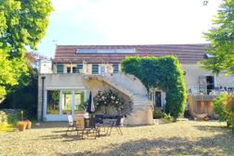 Clos des Chenevières, à Comblanchien
