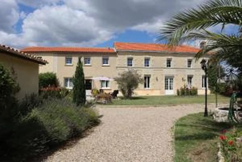 Domaine des Tilleuls in Val-de-Livenne