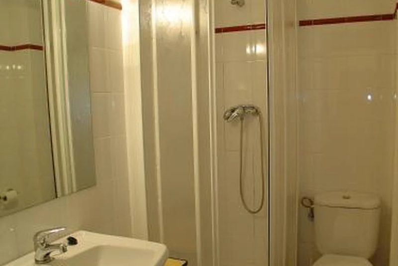 Hostal Adarnius, en La Bisbal d'Empordà