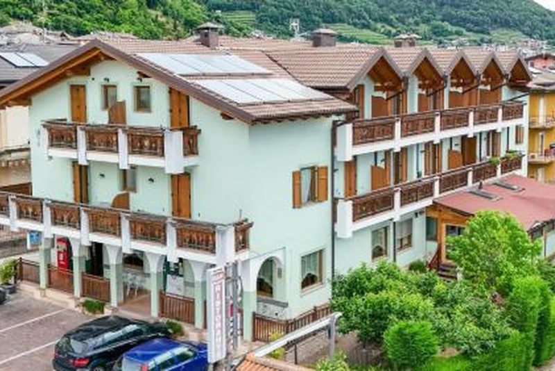 Hotel Caminetto in Cembra
