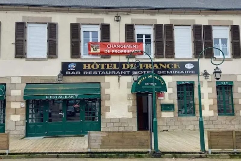 Hôtel de France in Éguzon-Chantôme
