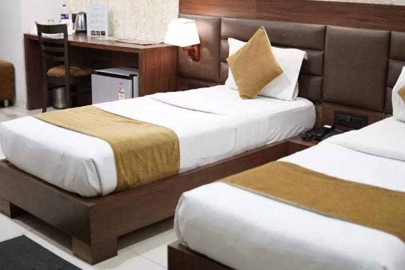 Hotel La Pearl in Bhopal
