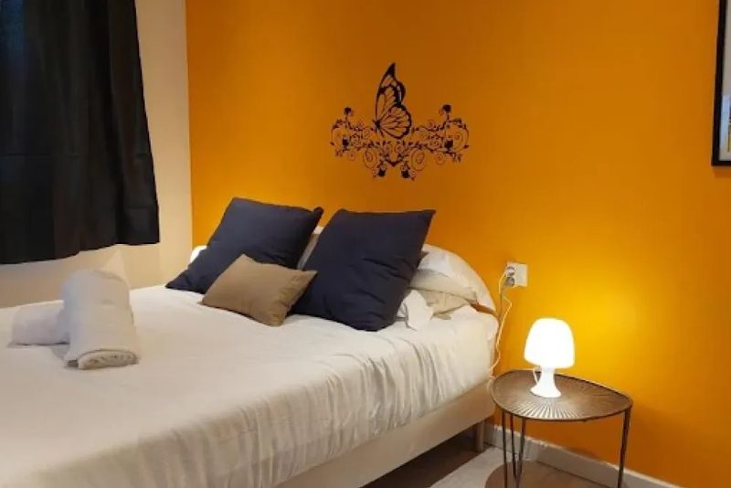 Hôtel Resto Ô9 Marches in Rillieux-la-Pape