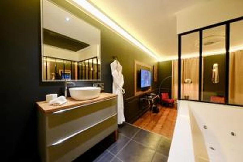 L'Espace Privé Rouen in Rouen