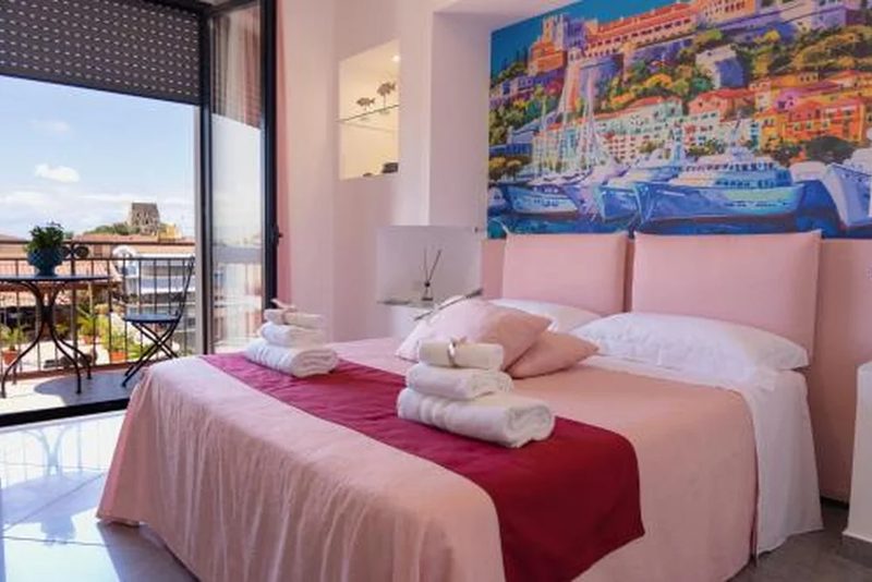 L'Orologio Guest Rooms, a Scalea