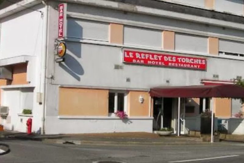 Le Reflet des Torches, à Lacq