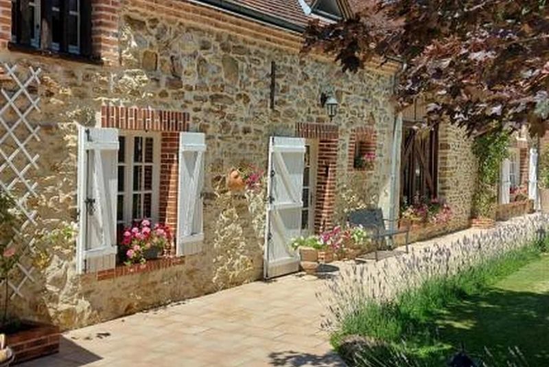 Les 3 Roses in Anjouin