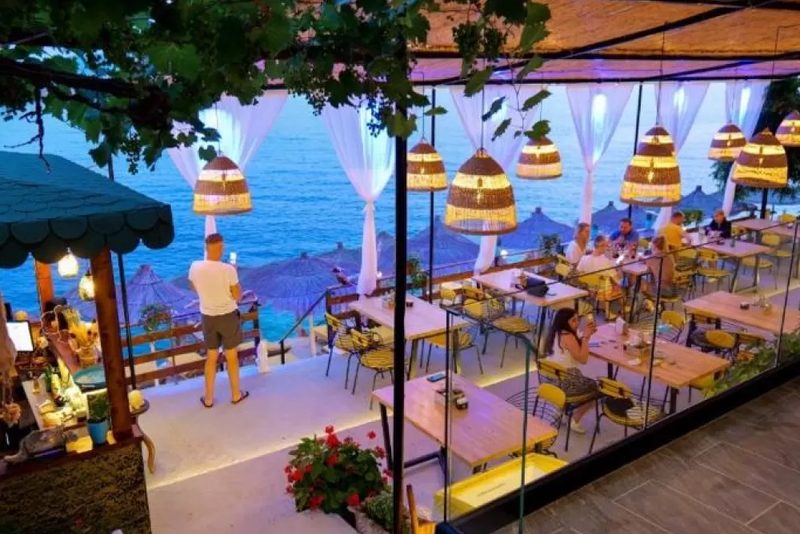 Siro Kerma Private Beach Villa in Sarandë