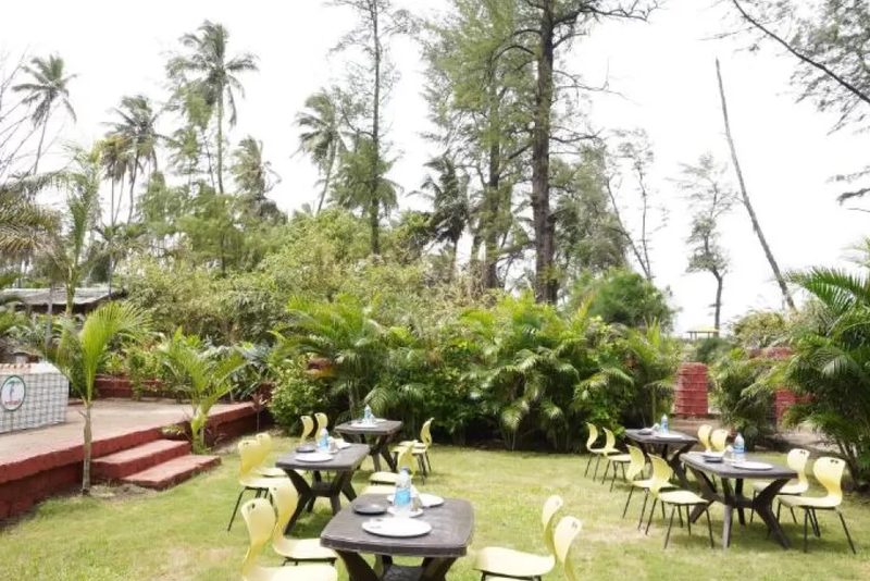 Tranquil Beach Resort in Harihareshwar