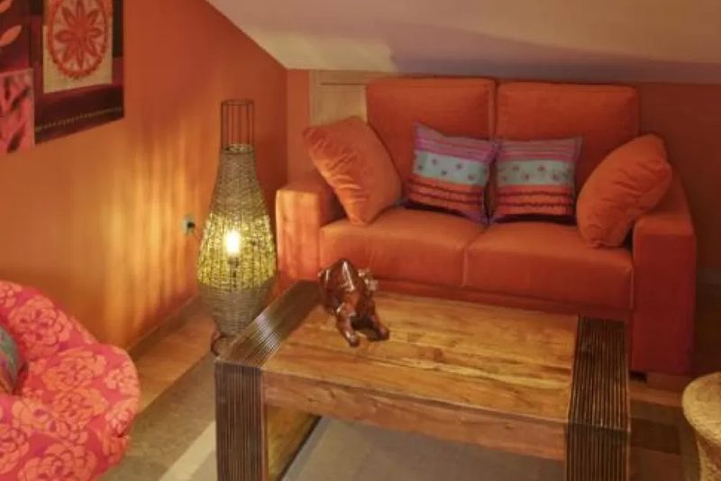 Villa Dalias con Piscina Privada in Villaviciosa